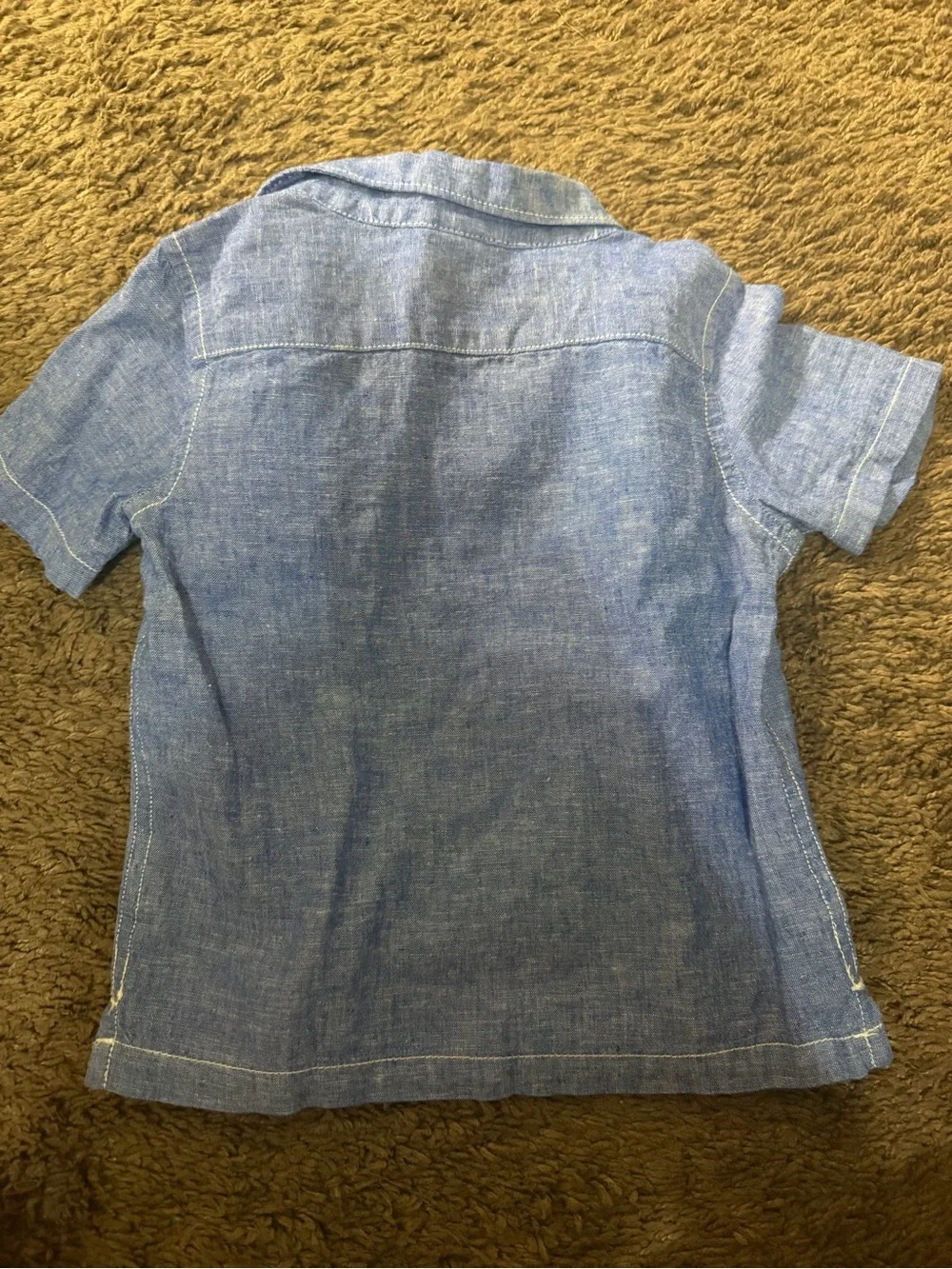GAP Light Blue Short-Sleeve Button-Down Chambray Shirt